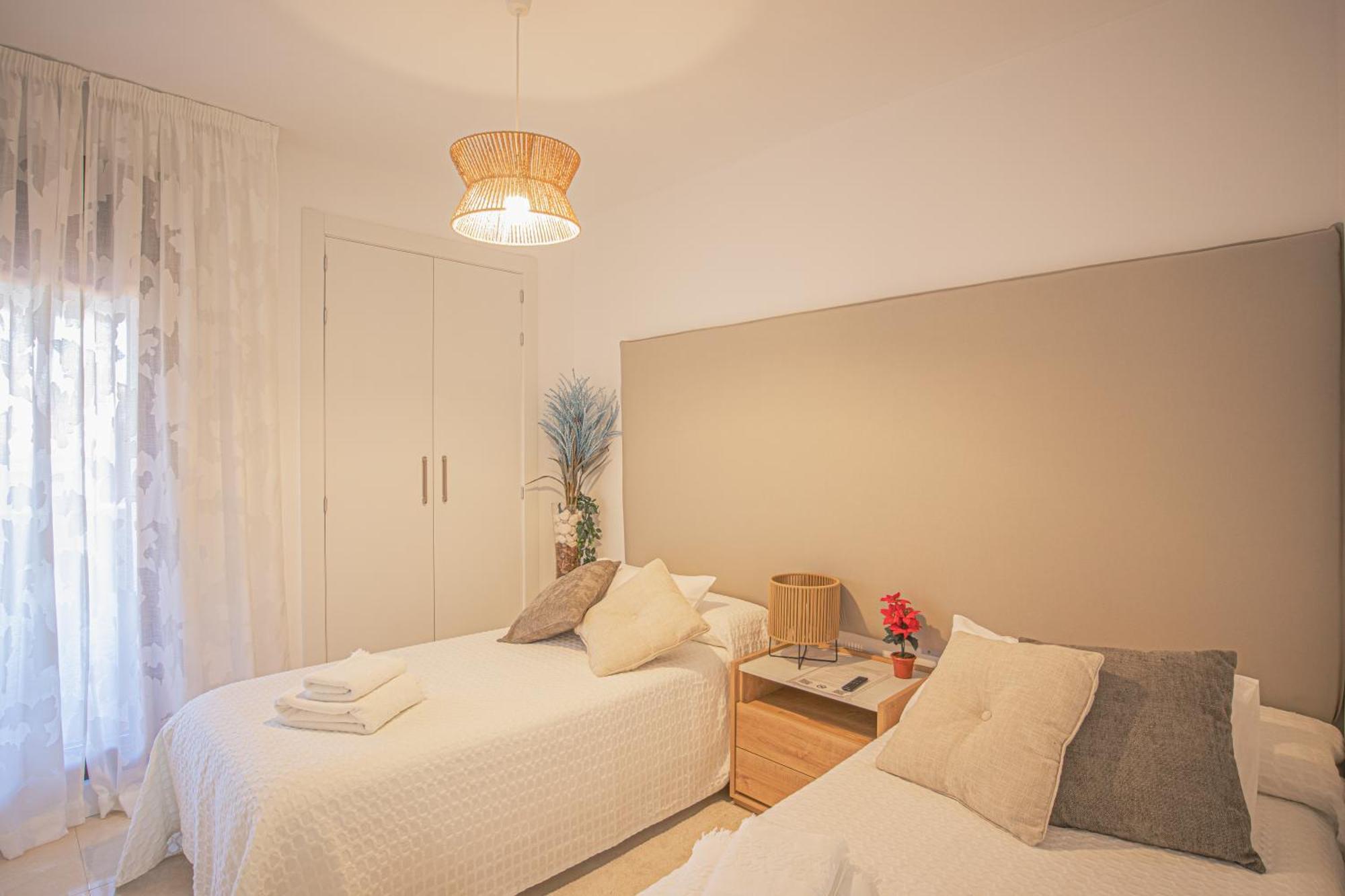Buenti Apartments Estepona Exterior photo